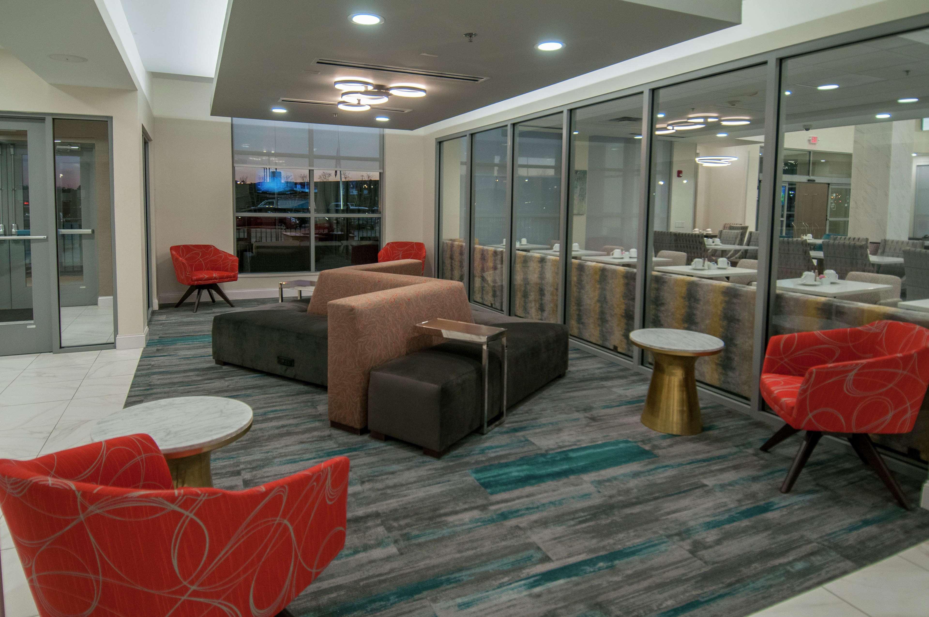 Hilton Garden Inn Jackson/Клінтон Екстер'єр фото