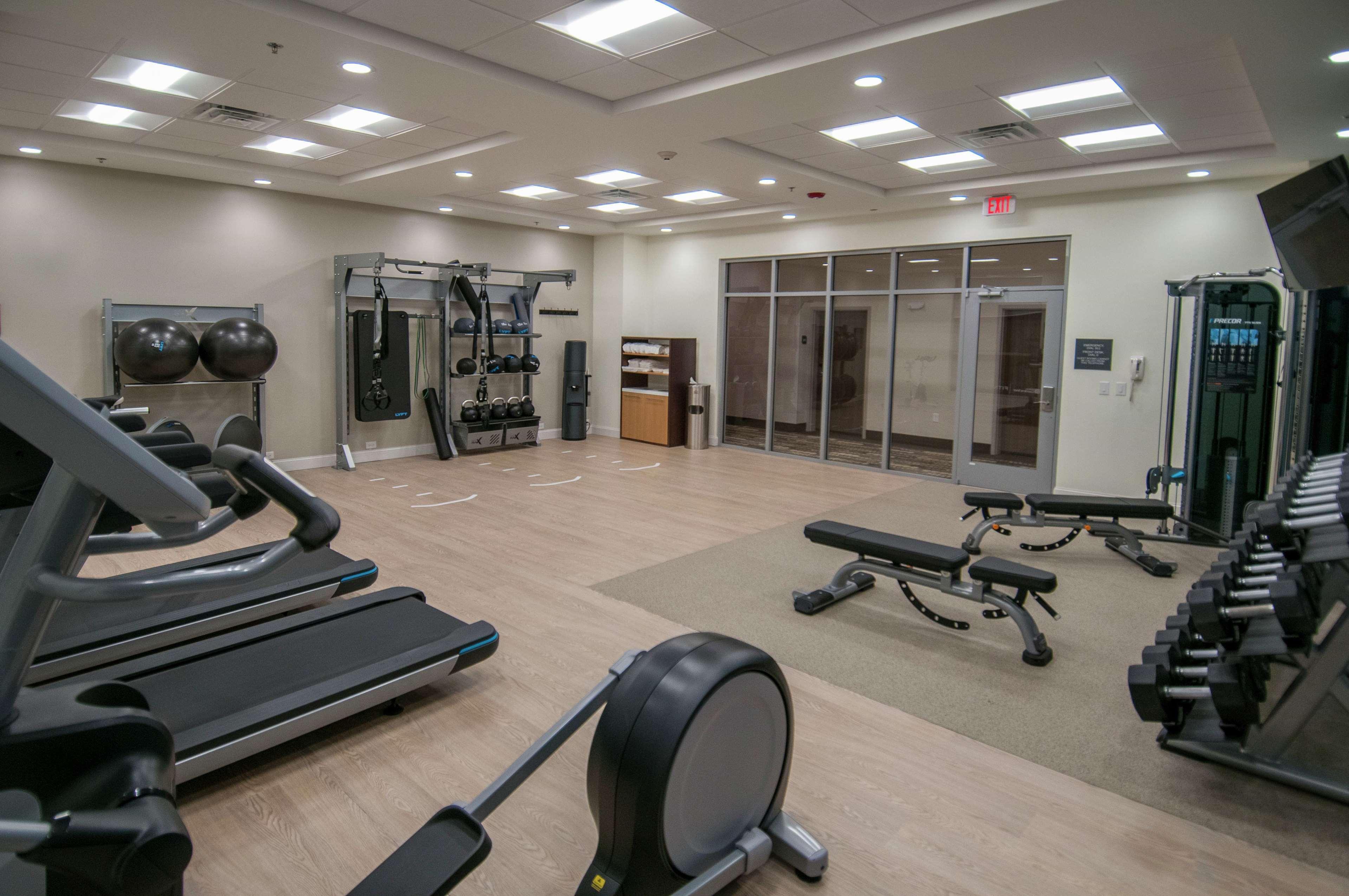 Hilton Garden Inn Jackson/Клінтон Екстер'єр фото