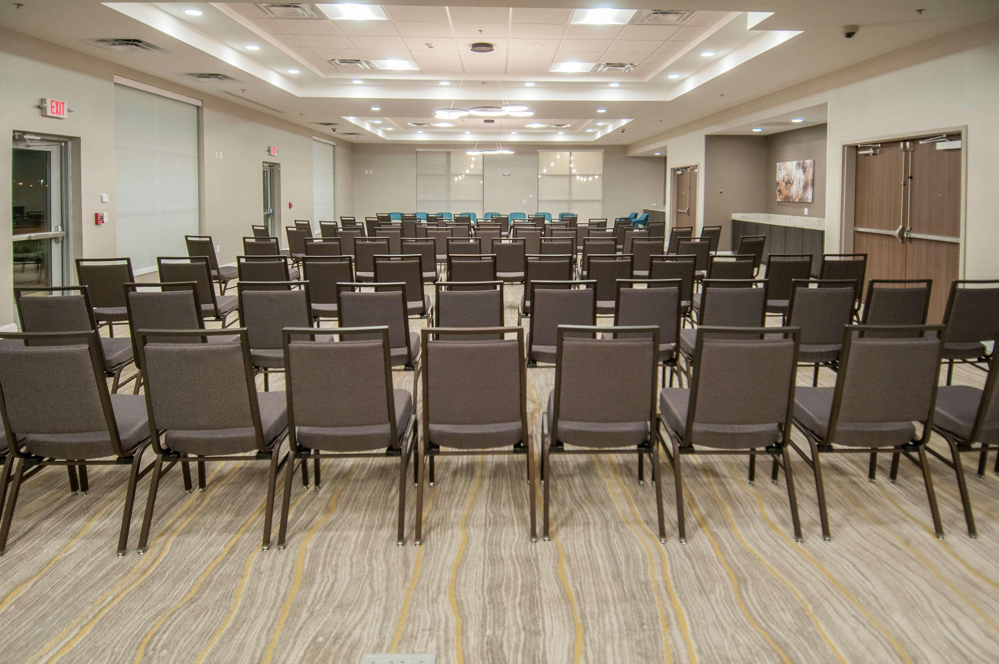 Hilton Garden Inn Jackson/Клінтон Екстер'єр фото