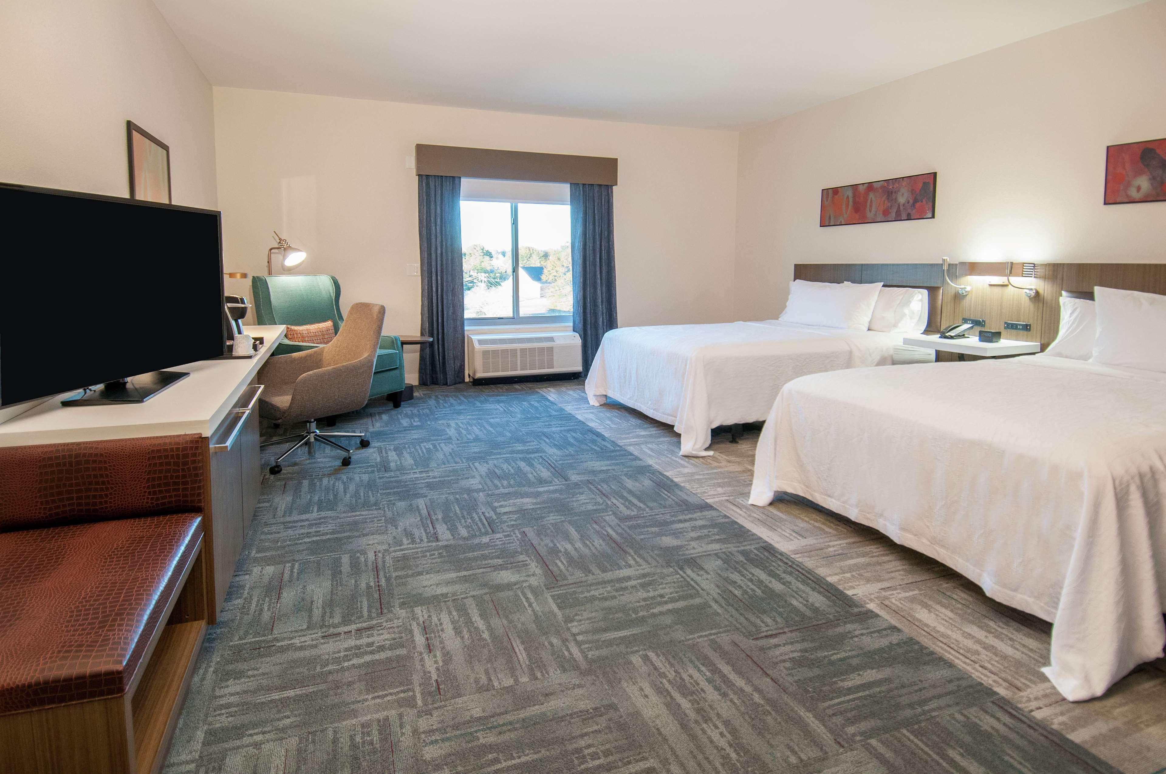 Hilton Garden Inn Jackson/Клінтон Екстер'єр фото