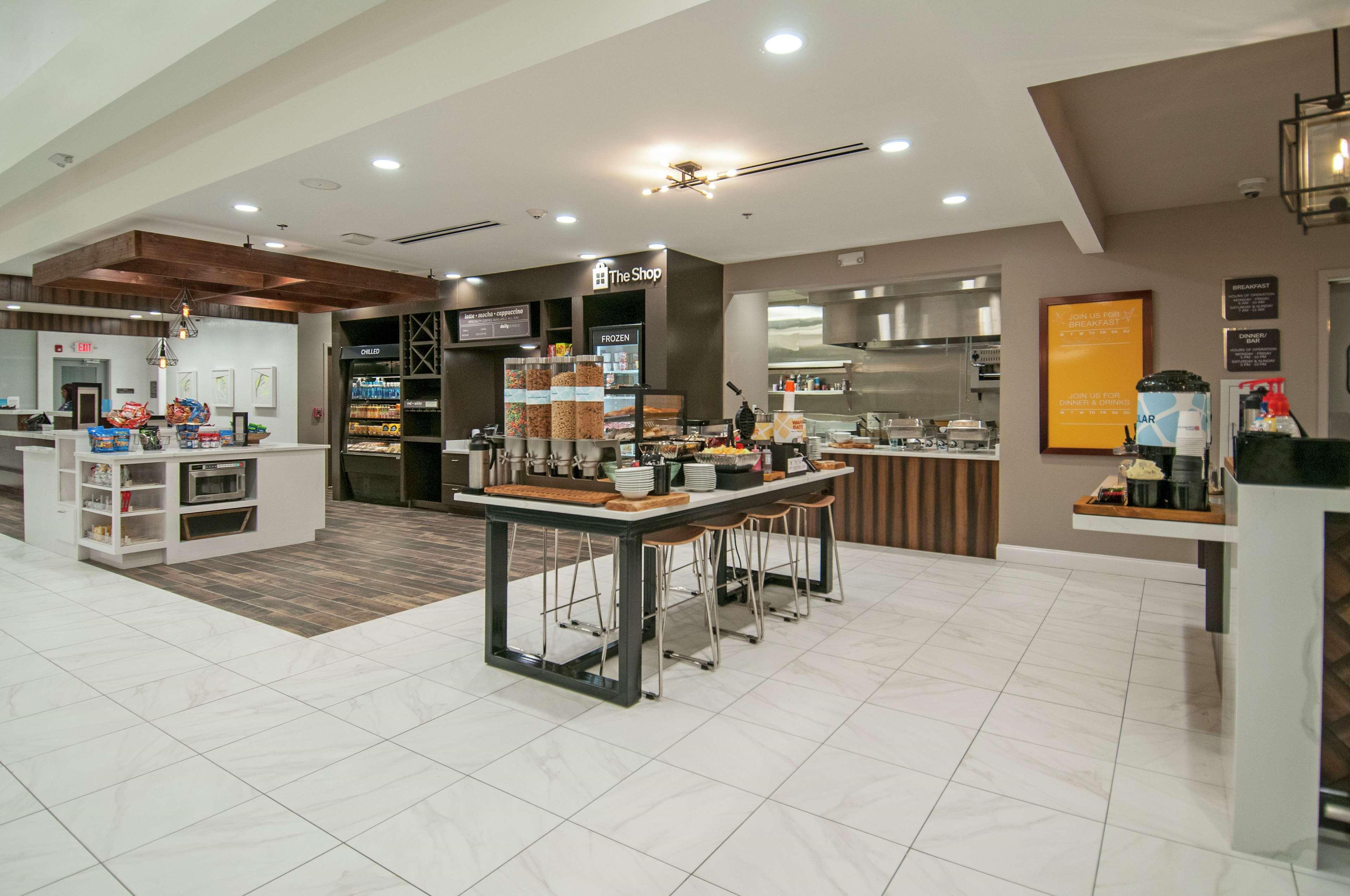 Hilton Garden Inn Jackson/Клінтон Екстер'єр фото