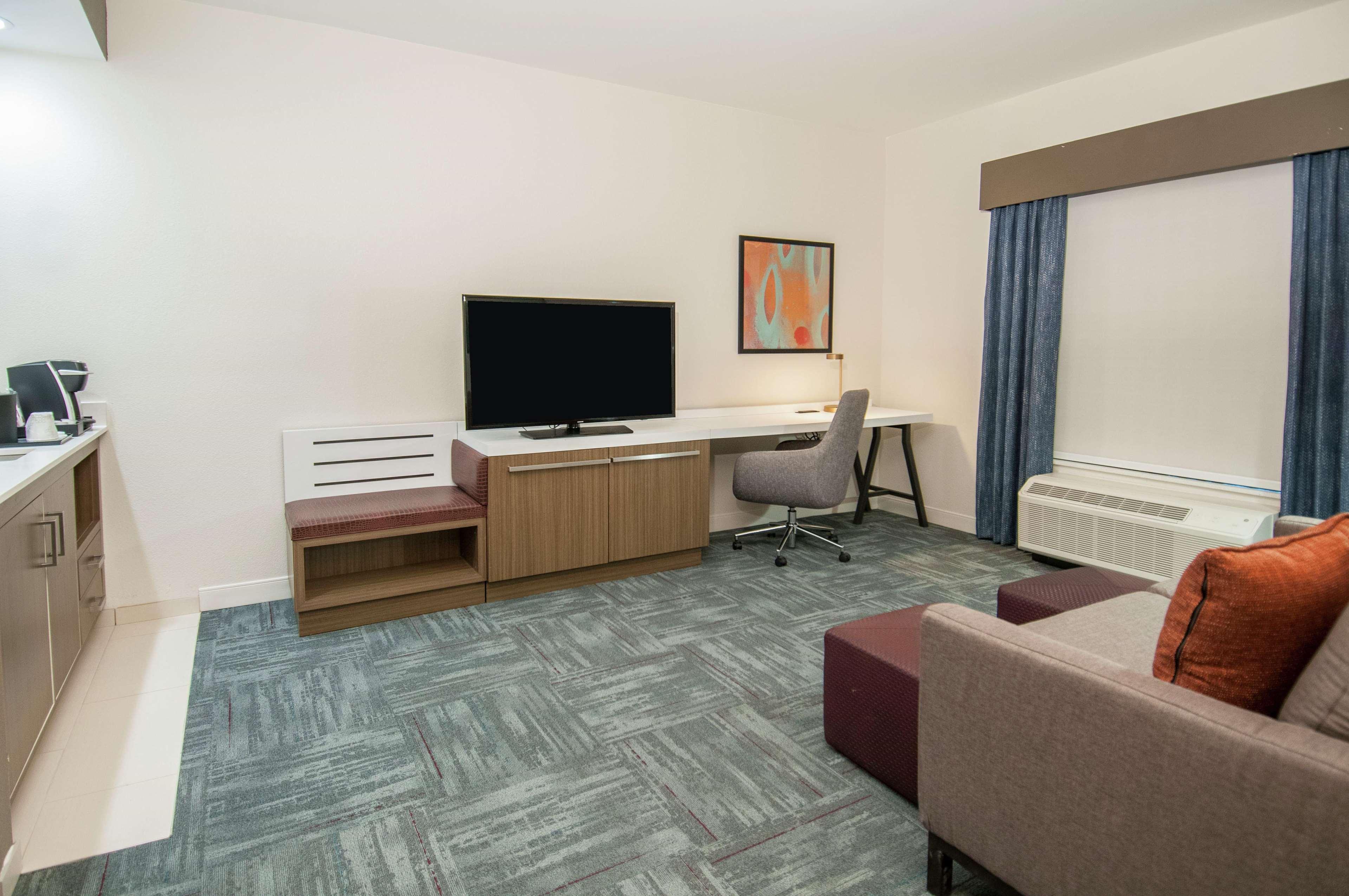 Hilton Garden Inn Jackson/Клінтон Екстер'єр фото