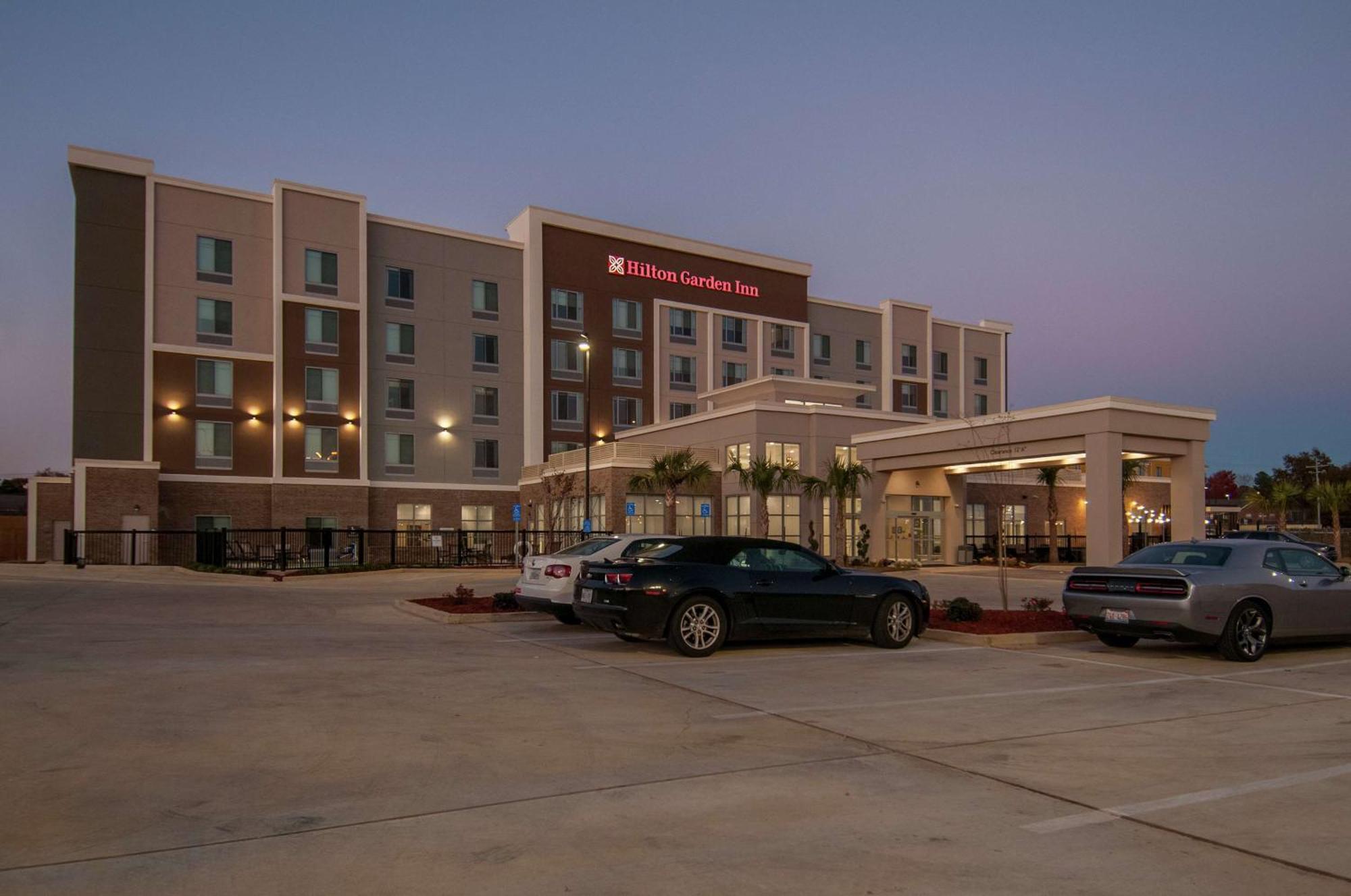 Hilton Garden Inn Jackson/Клінтон Екстер'єр фото