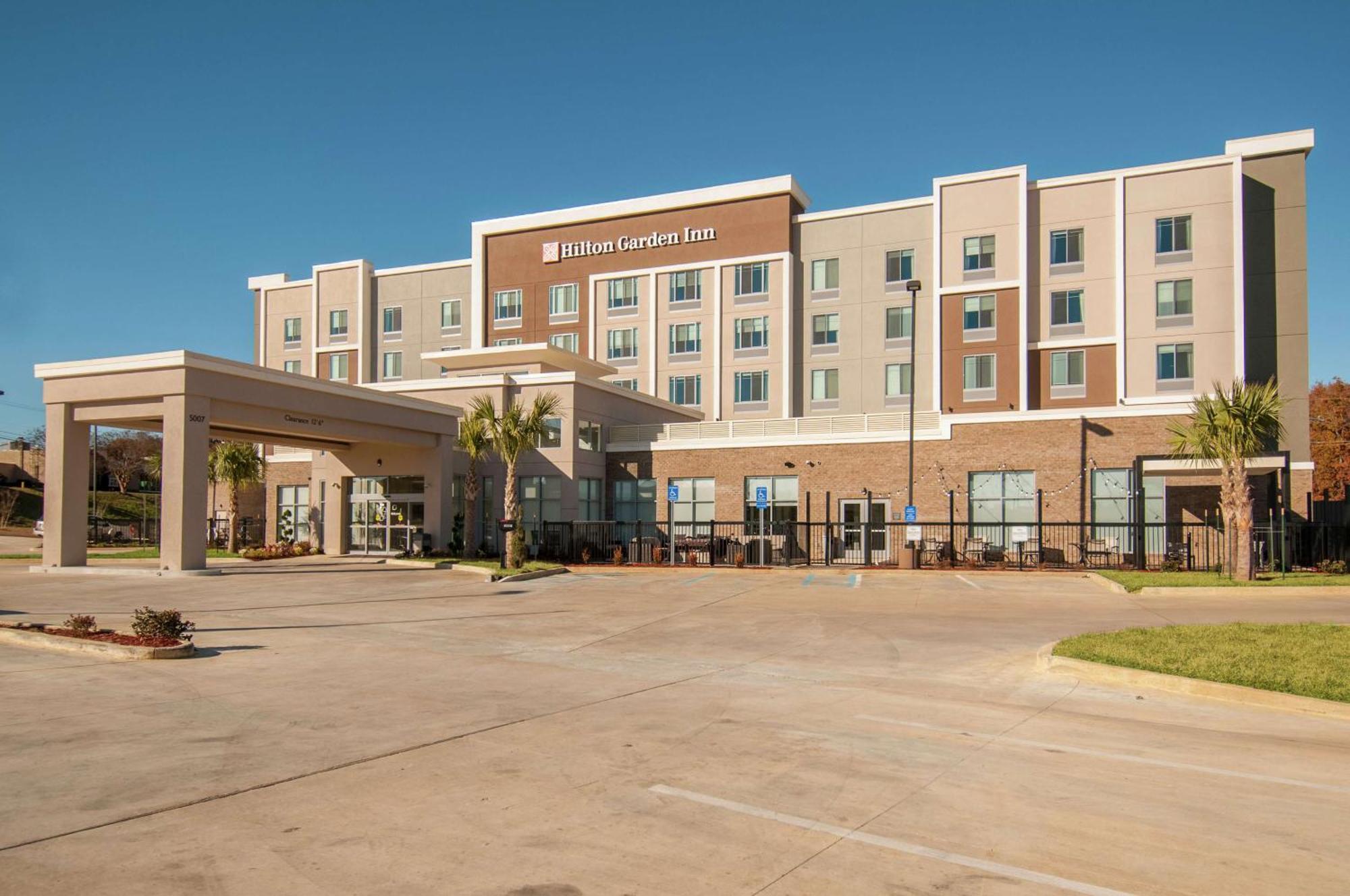 Hilton Garden Inn Jackson/Клінтон Екстер'єр фото
