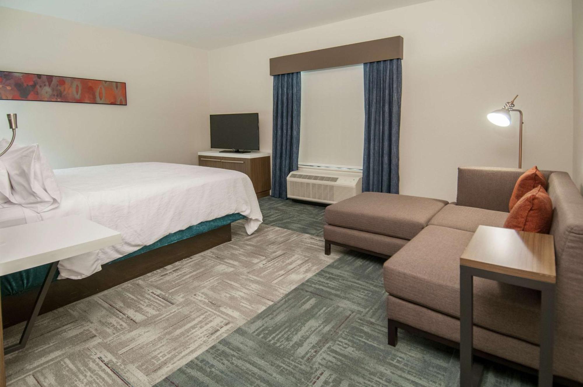 Hilton Garden Inn Jackson/Клінтон Екстер'єр фото