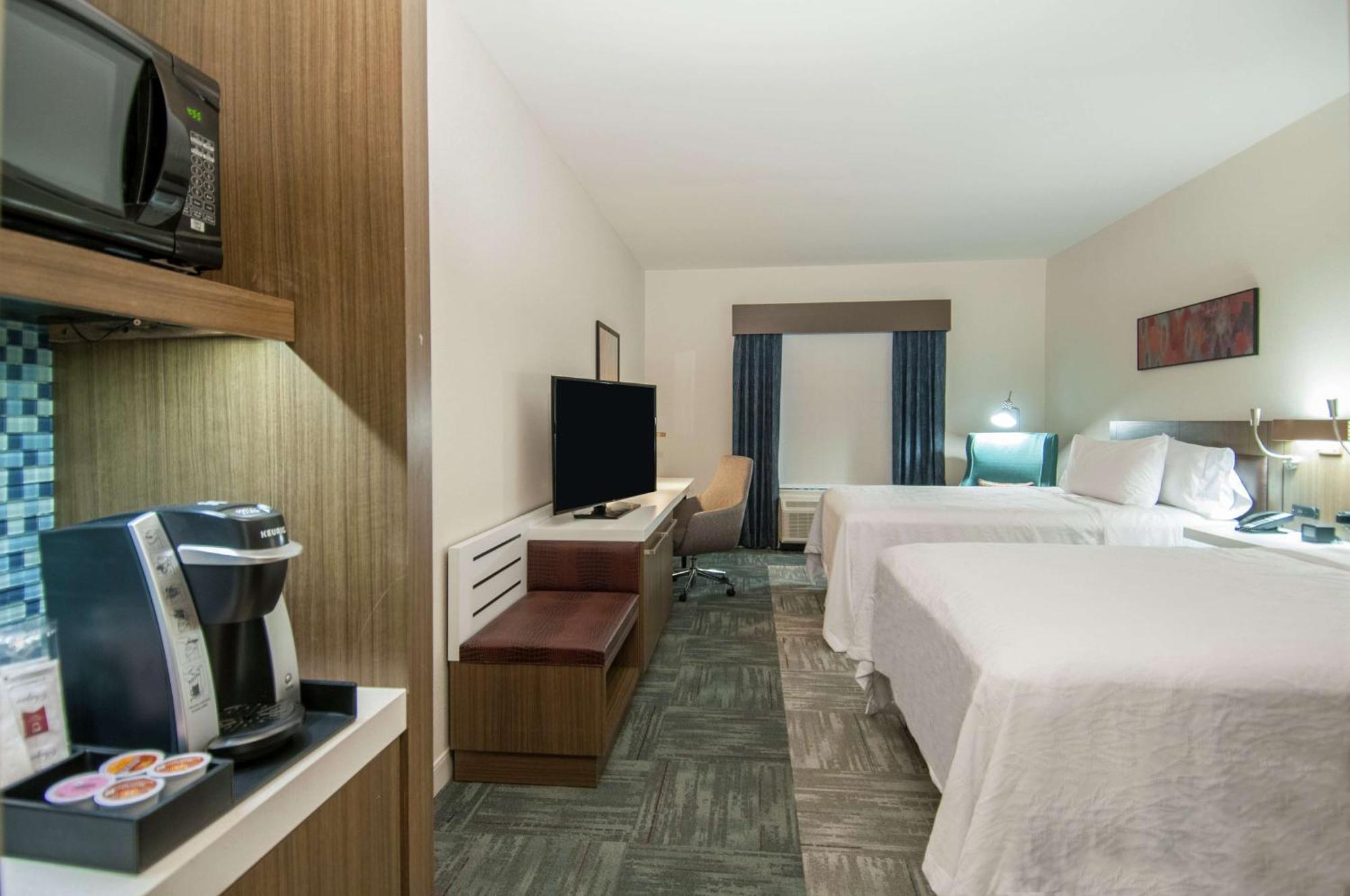 Hilton Garden Inn Jackson/Клінтон Екстер'єр фото